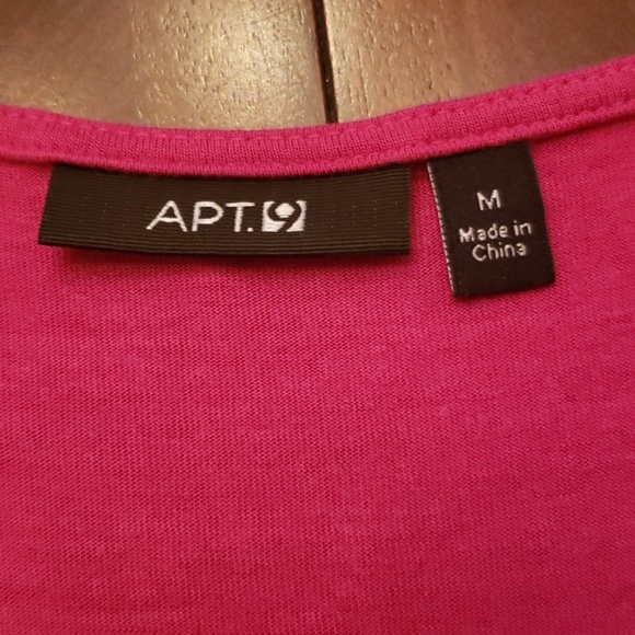 Top - Picture 2 of 2